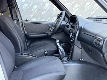 Chevrolet Niva, 2014г., полный привод, механика