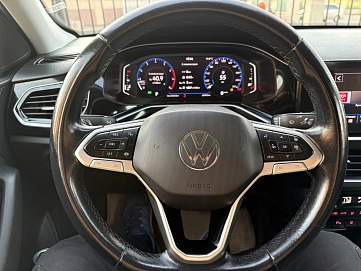 Volkswagen Polo, 2021г., передний привод, автомат