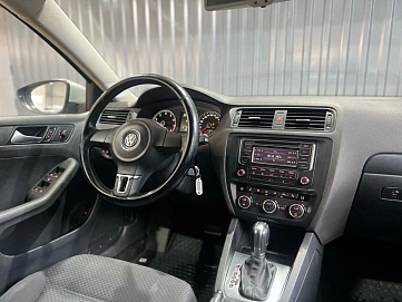 Volkswagen Jetta, 2014г., передний привод, автомат