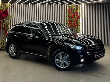 Infiniti QX70, 2016г., полный привод, автомат