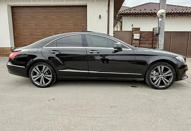 Mercedes-Benz CLS, 2015г, полный привод, автомат