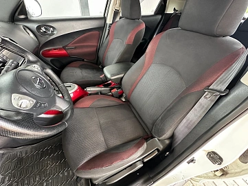 Nissan Juke, 2013г., передний привод, вариатор