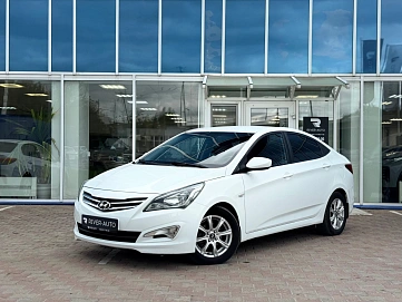 Hyundai Solaris, 2015г., передний привод, автомат