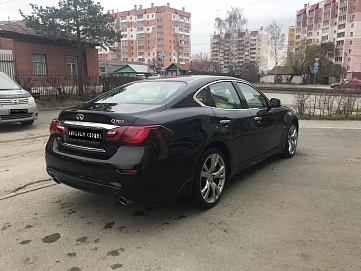 Infiniti Q70, 2015г., полный привод, автомат