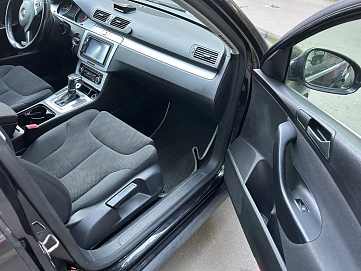 Volkswagen Passat, 2010г., передний привод, робот