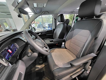 Volkswagen Multivan, 2022г., передний привод, робот