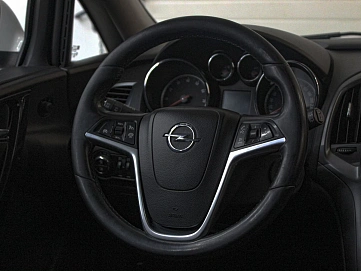 Opel Astra, 2012г., передний привод, автомат
