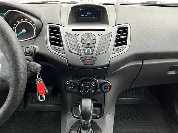 Ford Fiesta, 2016г., передний привод, робот