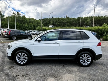 Volkswagen Tiguan, 2020г., полный привод, робот