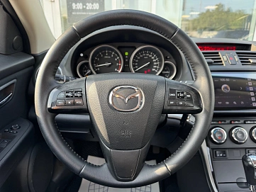Mazda 6, 2010г., передний привод, автомат