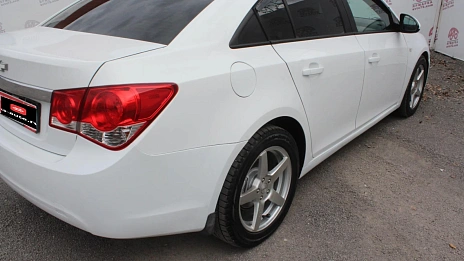 Chevrolet Cruze, 2011г., передний привод, механика