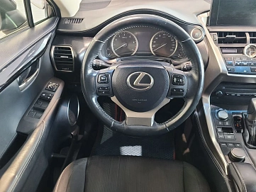 Lexus NX, 2014г., полный привод, вариатор