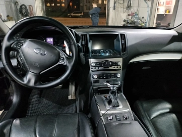 Infiniti G, 2012г., задний привод, автомат