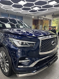 Infiniti QX80, 2019г., полный привод, автомат