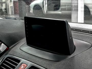 Renault Megane, 2009г., передний привод, механика