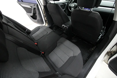 Volkswagen Passat, 2011г., передний привод, робот