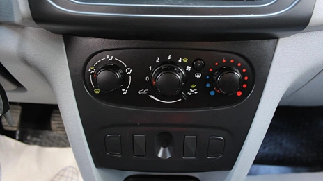 Renault Sandero, 2014г., передний привод, механика