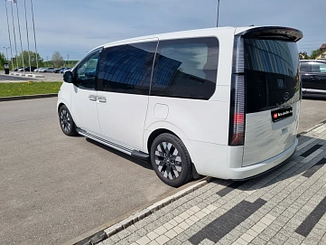 Hyundai Staria, 2024г., передний привод, автомат