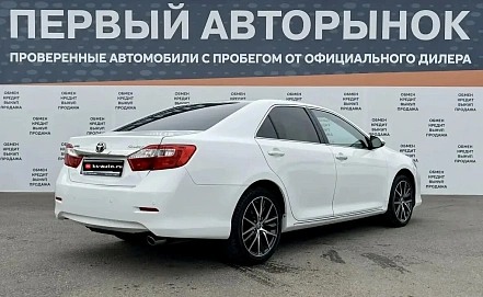 Toyota Camry, 2013г., передний привод, автомат