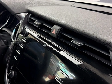 Toyota Camry, 2020г., передний привод, автомат