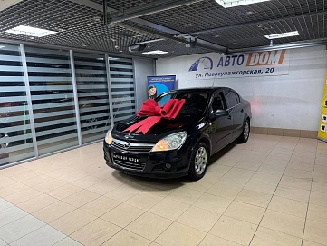 Opel Astra, 2011г., передний привод, автомат