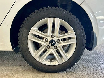 Kia Ceed, 2020г., передний привод, автомат
