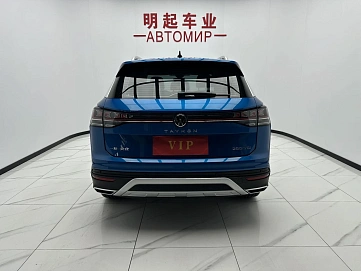 Volkswagen Tayron, 2022г, передний привод, робот