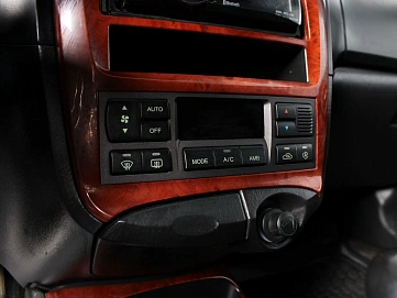 Hyundai Sonata, 2010г., передний привод, механика
