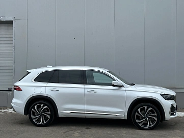 Geely Monjaro, 2023г., передний привод, автомат