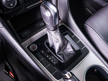 Volkswagen Passat, 2021г., передний привод, робот