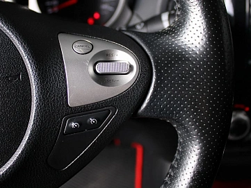 Nissan Juke, 2012г., передний привод, вариатор