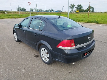 Opel Astra, 2012г, передний привод, робот