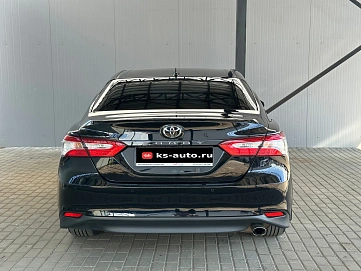 Toyota Camry, 2021г., передний привод, автомат