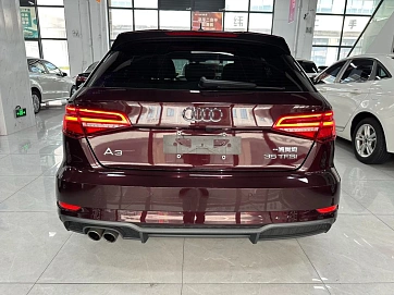 Audi A3, 2018г., передний привод, робот