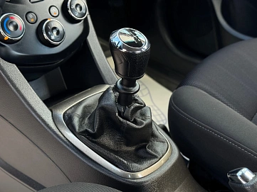 Chevrolet Aveo, 2012г., передний привод, механика