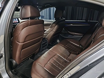 BMW 5 серии, 2017г., полный привод, автомат