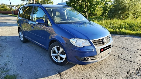 Volkswagen Touran, 2008г, передний привод, механика