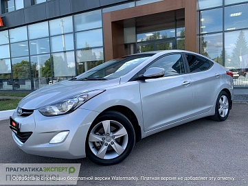 Hyundai Elantra, 2012г, передний привод, механика