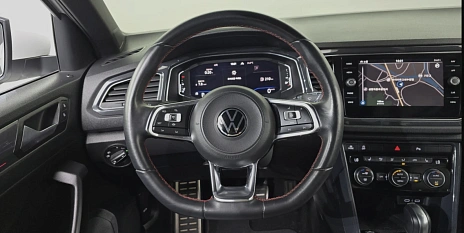 Volkswagen T-Roc, 2021г., полный привод, робот