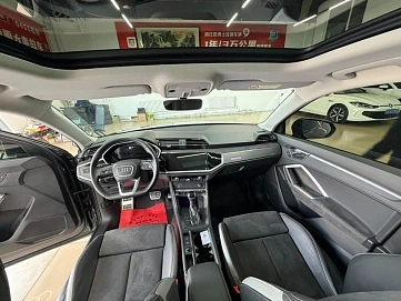 Audi Q3, 2023г., передний привод, робот