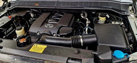 Infiniti QX56, 2005г, полный привод, автомат