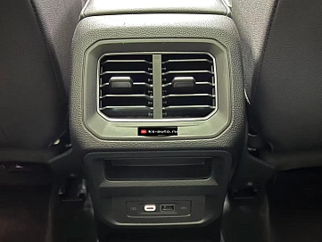 Volkswagen Tiguan, 2022г., передний привод, робот