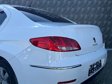 Peugeot 408, 2013г., передний привод, механика