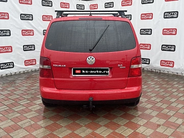 Volkswagen Touran, 2004г., передний привод, робот