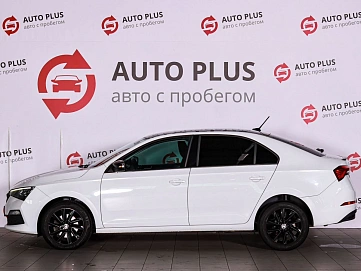 Skoda Rapid, 2021г., передний привод, робот