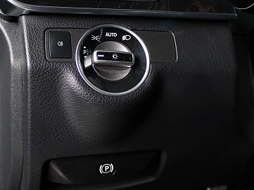 Mercedes-Benz E-Класс, 2015г., задний привод, автомат
