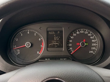 Volkswagen Polo, 2016г., передний привод, автомат