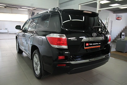 Toyota Highlander, 2011г., полный привод, автомат