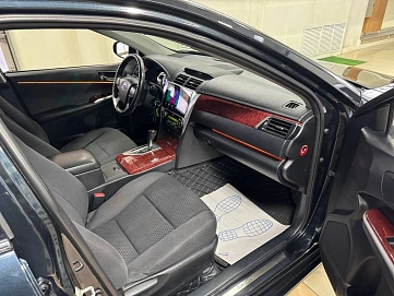 Toyota Camry, 2011г., передний привод, автомат