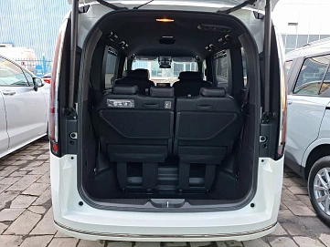 Honda Stepwgn, 2024г., передний привод, вариатор